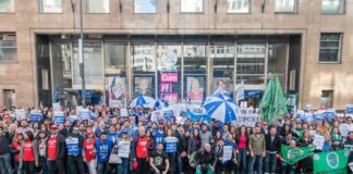 Trabajadores de PAMI se manifestaron en todo el país en defensa de la democracia