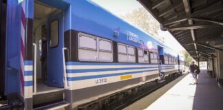 Trenes Argentinos: Coche renovado en la línea Mitre