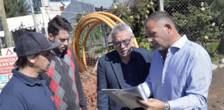 Tigre: Julio Zamora supervisó la instalación de red de gas en el barrio Irsa 2 de Benavídez