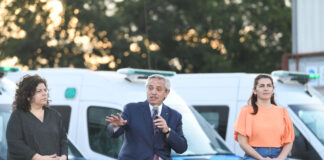 ”Uno de los roles centrales del Estado es garantizar la salud de argentinos y argentinas”, dijo el Presidente al entregar 344 ambulancias en Moreno