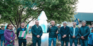 Escobar: Se inauguró un monumento en homenaje a Diego Maradona