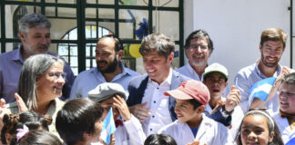 Kicillof y Ustarroz inauguraron el Jardín de Infantes Rural N°7 en Mercedes