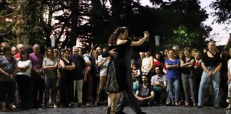 Vicente López: Tarde a puro tango en la Plaza Alem