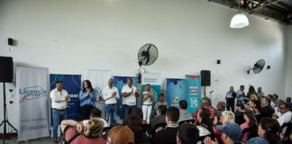 Escobar: Comenzó la entrega de más 800 pases multimodales