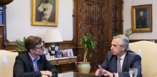 El Presidente recibió al intendente de Morón, Lucas Ghi