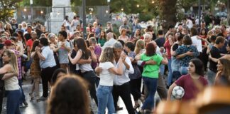 Vicente López: Nueva tarde de tango en la Plaza Alem