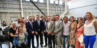Ariel Sujarchuk y Sergio Massa anunciaron que la empresa Mirgor, de Garín, producirá notebooks para todo el país