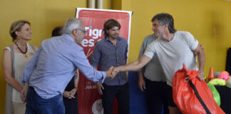 Tigre: Julio Zamora entregó kits deportivos a 57 instituciones educativas y Centros de Educación Física