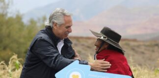 El Presidente entregó las primeras viviendas para comunidades rurales y pueblos originarios en La Poma, Salta
