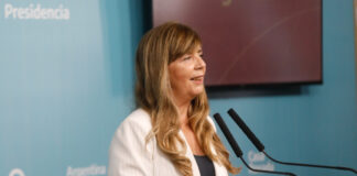 Gabriela Cerruti: “El Presidente sigue sosteniendo la inocencia de la Vicepresidenta”