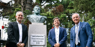 Kicillof encabezó un homenaje a Juan Manuel de Rosas en el 230° aniversario de su nacimiento