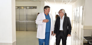 Tigre: Julio Zamora presentó el nuevo equipo de esterilización con tecnología de peróxido de hidrógeno para el Hospital Materno Infantil Dr. Escardó