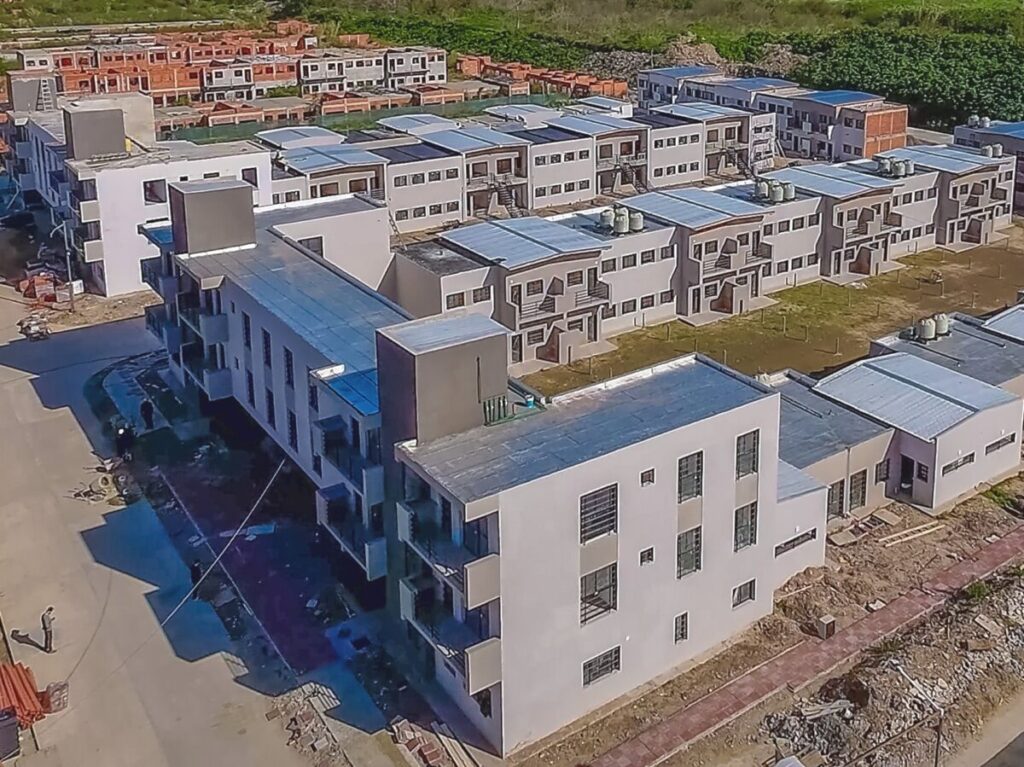 Juan Andreotti recorrió las viviendas de Casa Propia que serán sorteadas en San Fernando