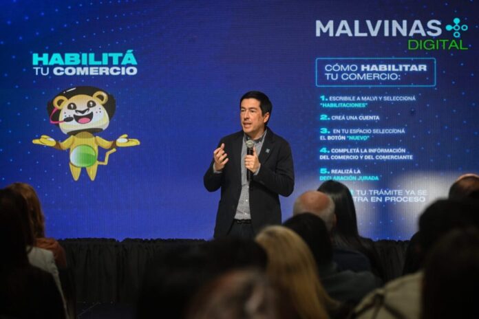 Leo Nardini Leo Nardini durante la presentación de las nuevas herramientas digitales de Malvinas.