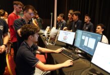 Ituzaingó: el municipio organiza la tercera edición de la feria Innovatech Expo Expositores y asistentes en la jornada tecnológica organizada por el municipio de Ituzaingó.