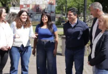 Marinucci entregó 200 pases de transporte en Quilmes y cuestionó el rol del Gobierno nacional